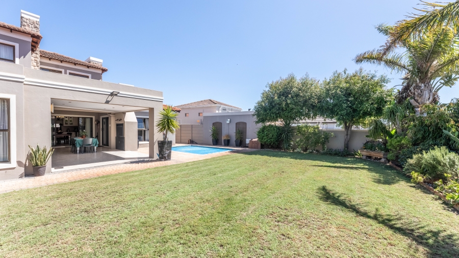 5 Bedroom Property for Sale in Parklands Western Cape